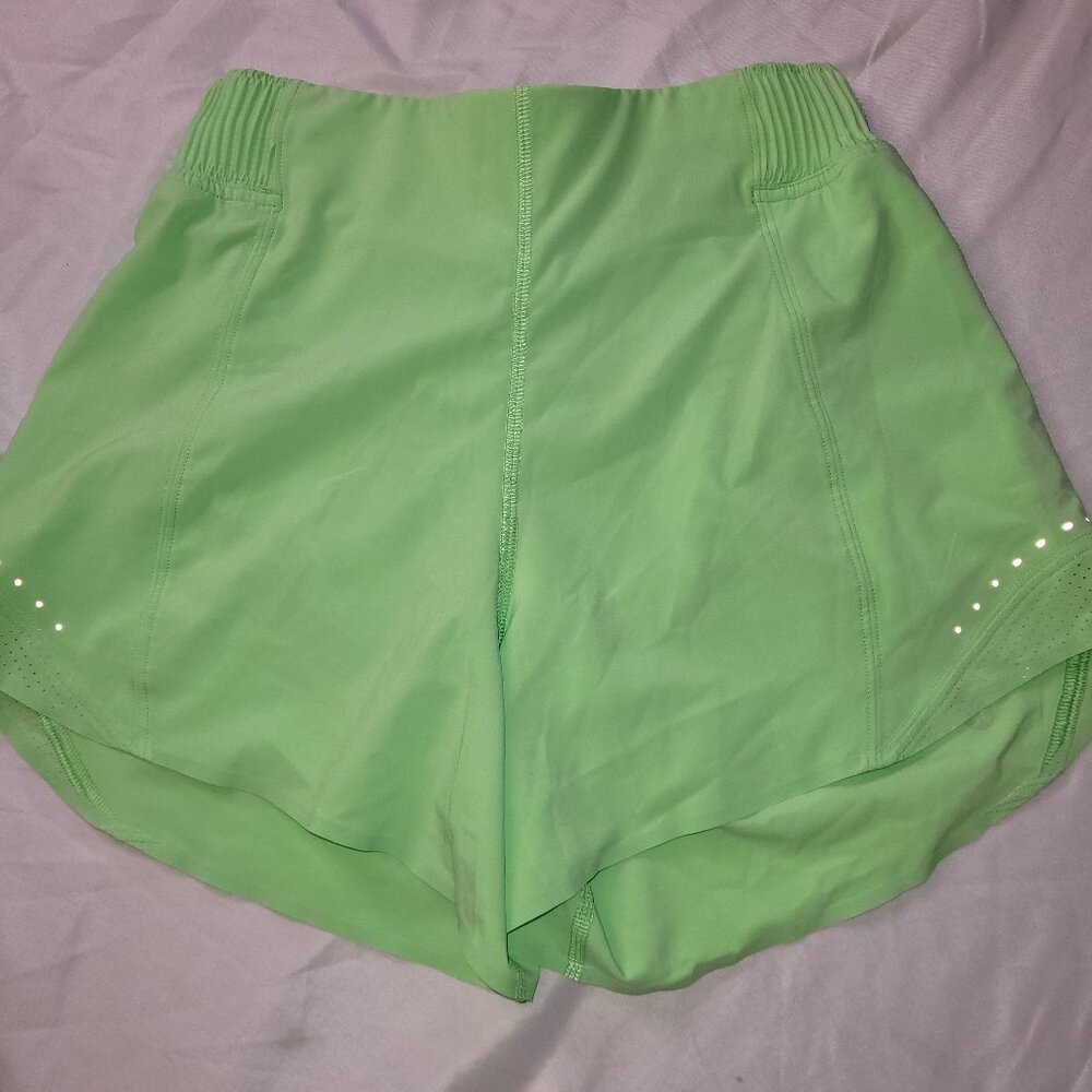 Lululemon Shorts Adult 4 Lime Green Hotty Hot Lined Active Training Ladies 4 in